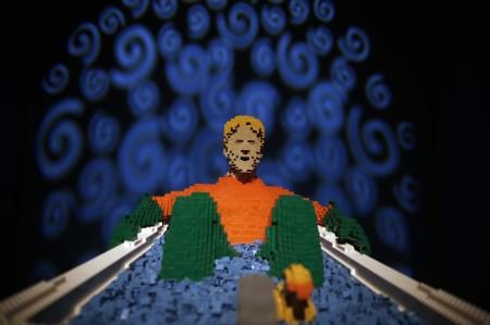 Lego'dan yapılmış süper kahramanlar 