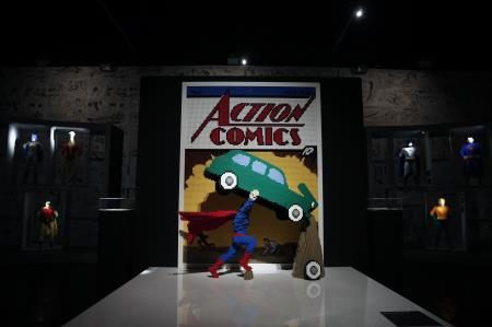 Lego'dan yapılmış süper kahramanlar 