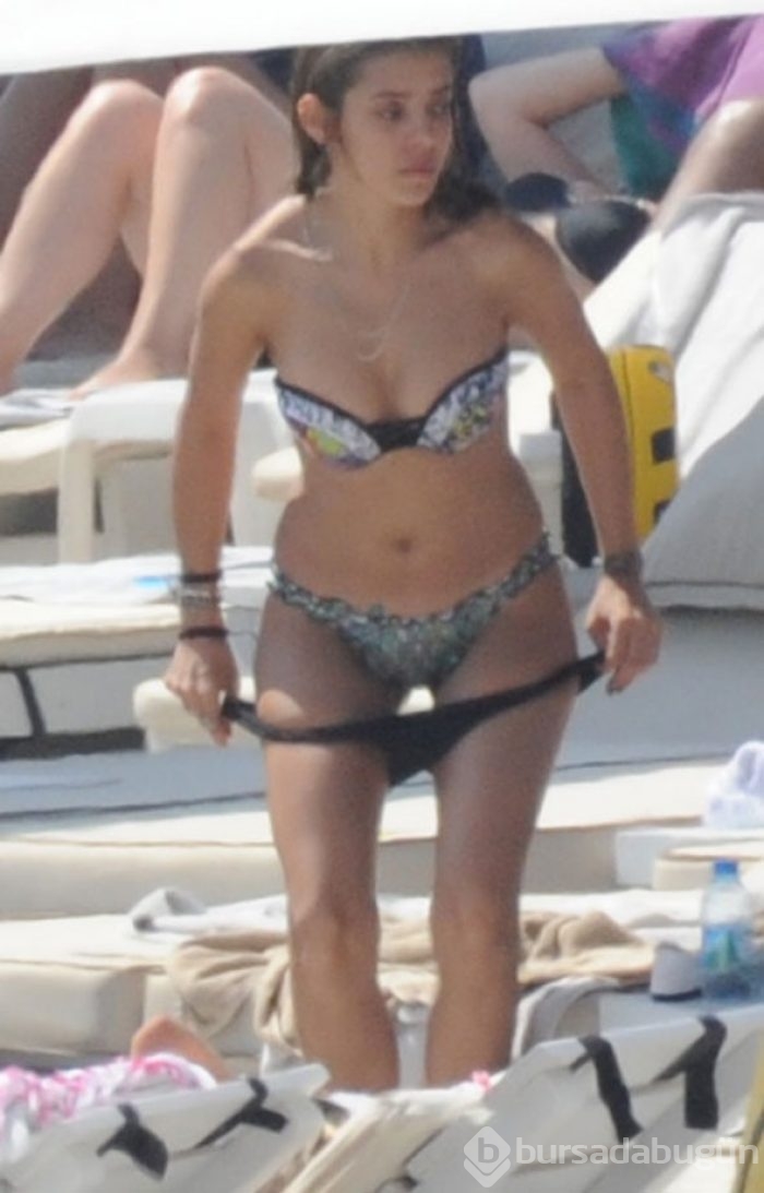 Selin Şekerci'den bikini açıklaması