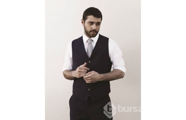 Ünlüler kaç yaşında?