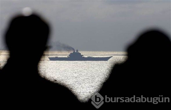 Rus savaş gemilerine yakın markaj!