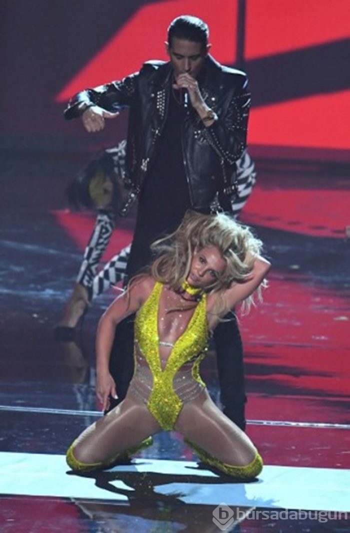 Britney Spears'ın sahnedeki zor anları