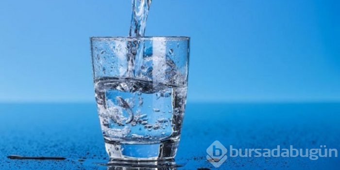 Aç karnına su içmek doğru mu?