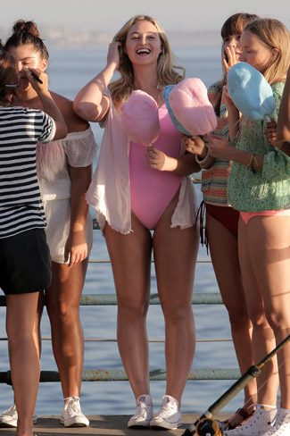 Iskra Lawrence, bikini-mayo çekiminde