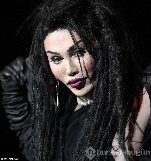 Ünlü şarkıcı Pete Burns yaşamını yitirdi
