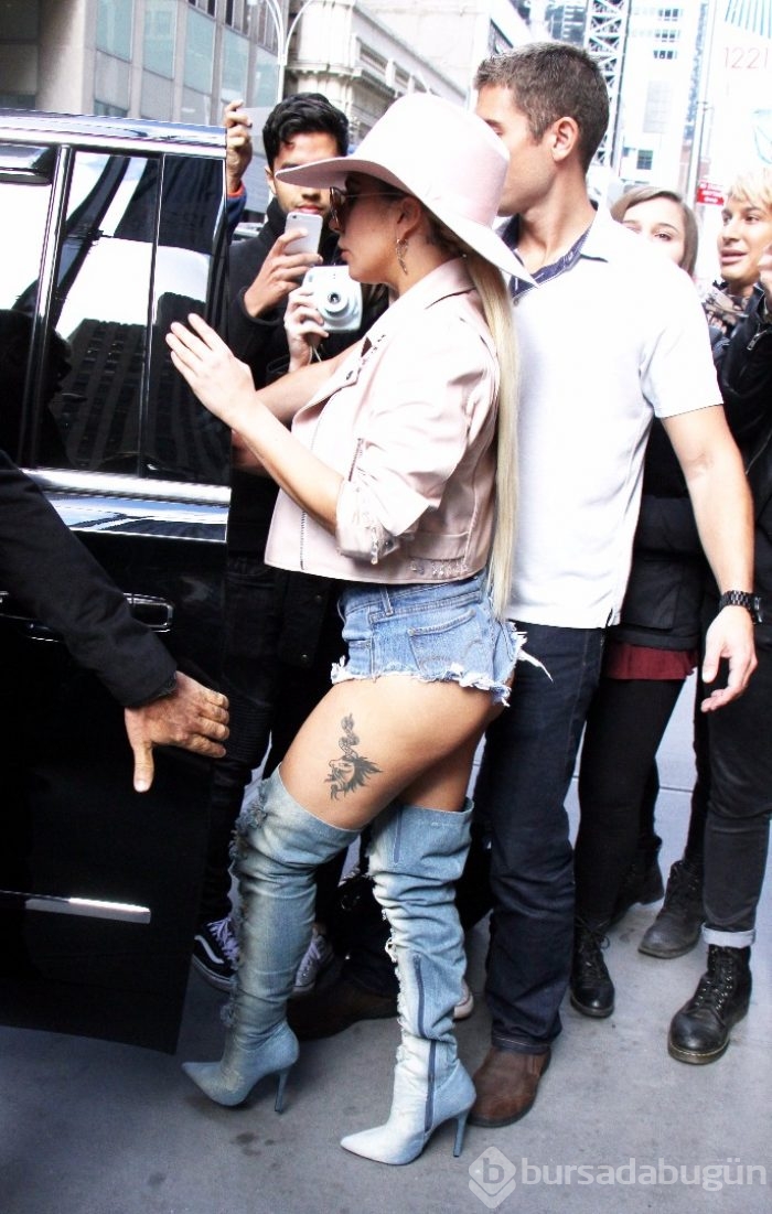 Yine tüm gözler Lady Gaga'da!