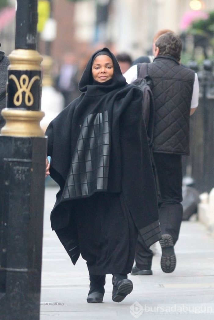 Janet Jackson tesettüre girdi