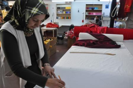 Bursa'da 3 bin kişi 83 yıl öncesinin kıyafetlerini giyecek