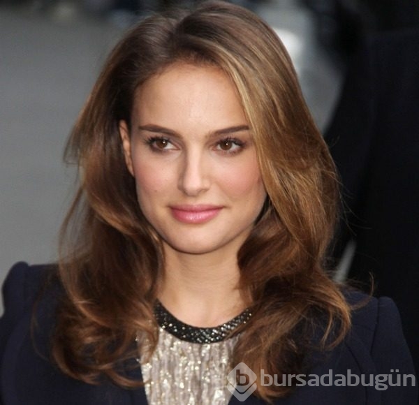 Natalie Portman'ın karnı burnunda