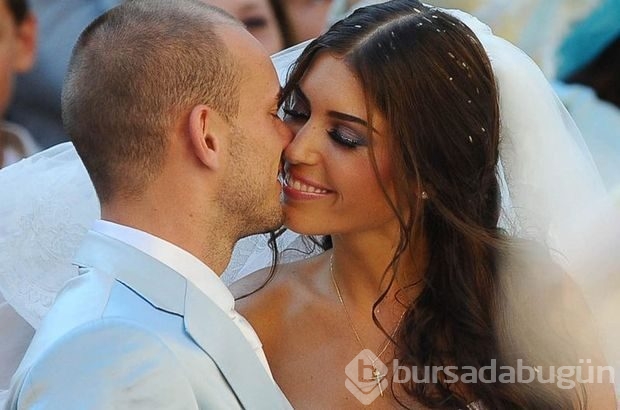 Sneijder çifti yeni evine taşındı