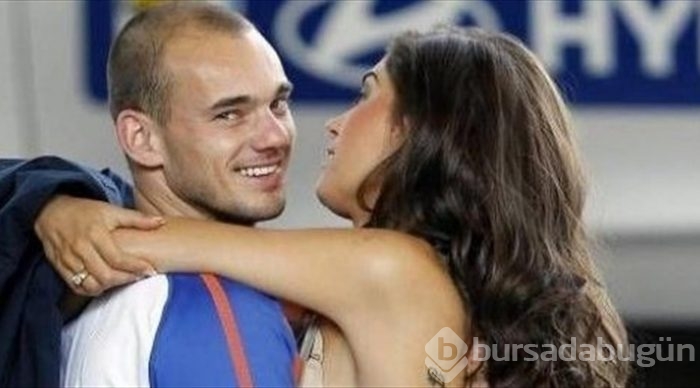 Sneijder çifti yeni evine taşındı
