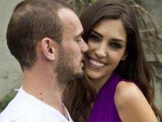 Sneijder çifti yeni evine taşındı