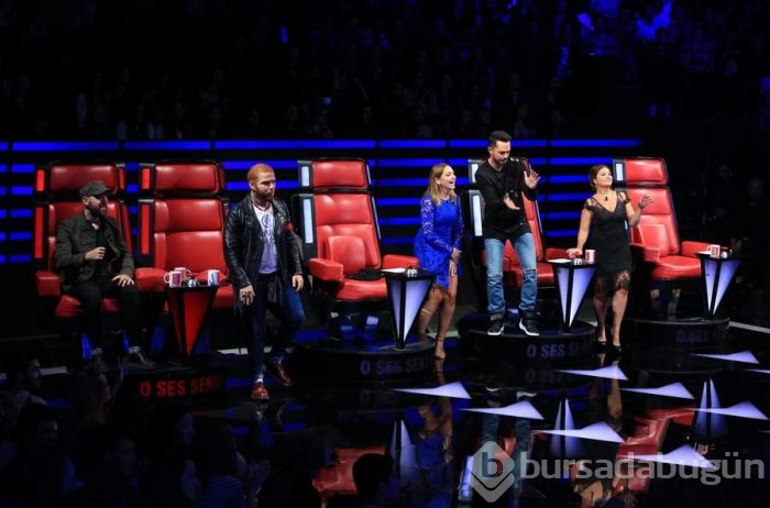 Hadise adeta büyüledi!