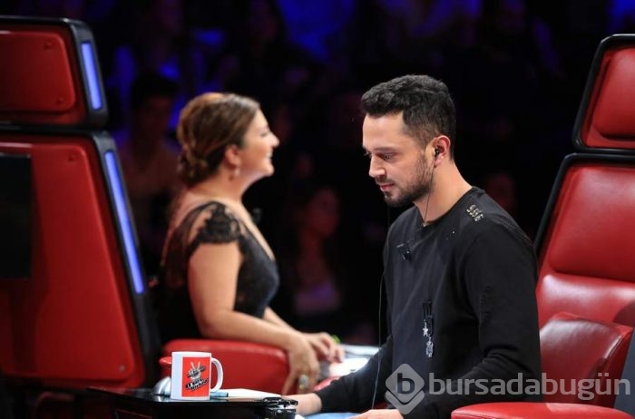 Hadise adeta büyüledi!