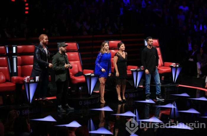Hadise adeta büyüledi!