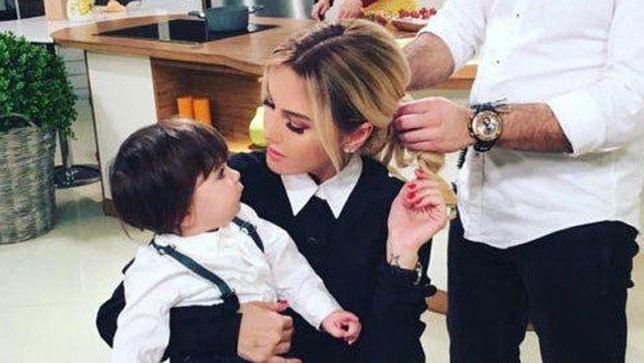 Ece Erken oğlu Eymen'in saçlarını mı boyatıyor?