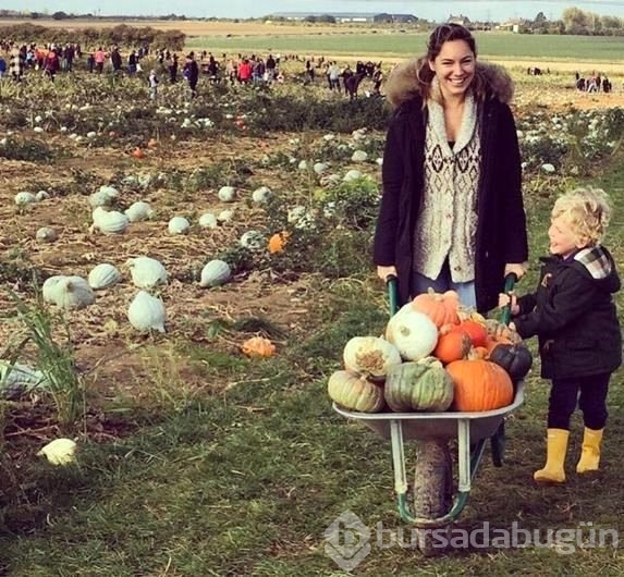 Ünlü manken Kelly Brook kasabada yaşamaya başladı