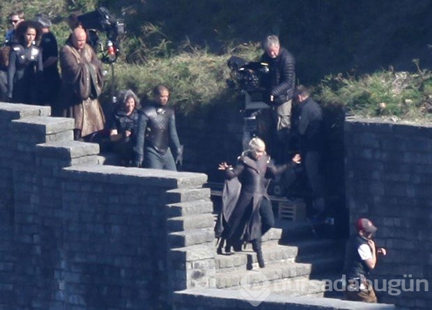 Game of Thrones'ta tansiyon yükseliyor (Setten yeni görüntüler)