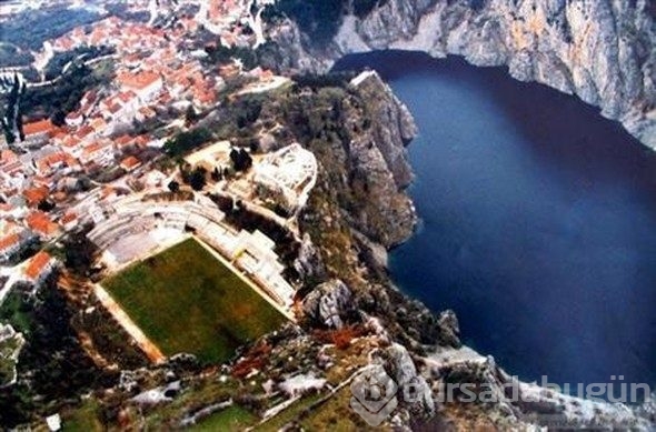 Dünyanın en ilginç stadyumları