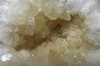 Doğal mineral taşlar ve ve mucizevi faydaları