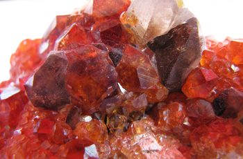 Doğal mineral taşlar ve ve mucizevi faydaları