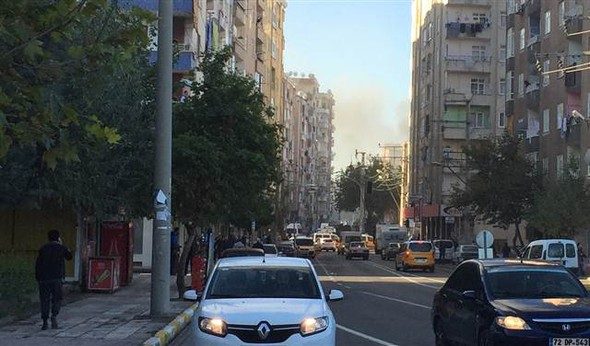 Diyarbakır Bağlar'da patlama (4 Kasım 2016)