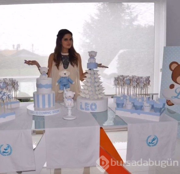 İpek Özkök oğlu için babyshower yaptı