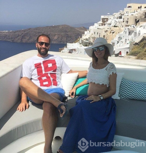 İpek Özkök oğlu için babyshower yaptı
