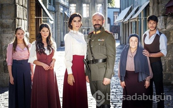 Bergüzar Korel: Klavye başında herkes konuşur!