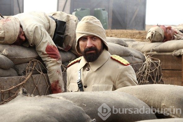 Bergüzar Korel: Klavye başında herkes konuşur!