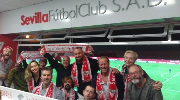 Game Of Thrones ekibi tribünde hangi takımı desteklediler?