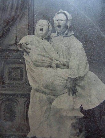 En "meşhur" hayalet fotoğrafları!