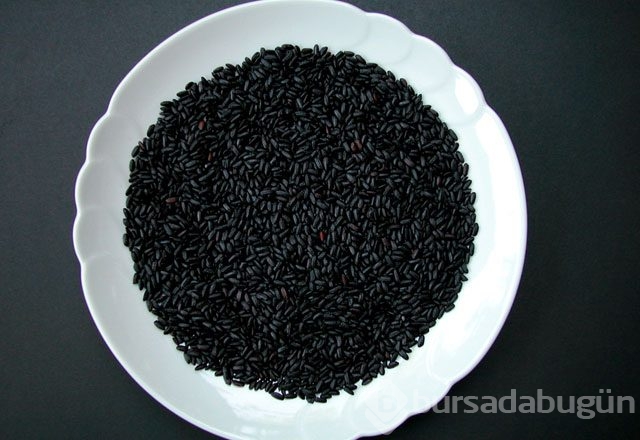 Beyaz pirinç sofradan kalkıyor, yerine siyahı geliyor