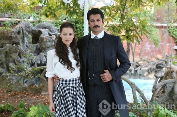 Burak Özçivit ve Fahriye Evcen nişanlandı mı?