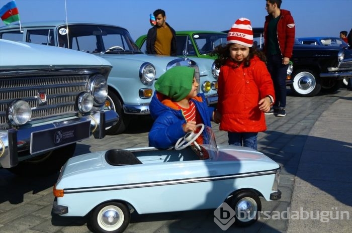 Azerbaycan'da Bayrak Günü kutlamalar