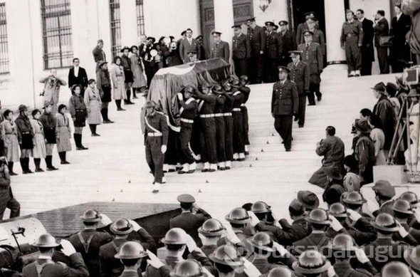 Atatürk'ün cenazesinden hiç görülmeyen fotoğraflar
