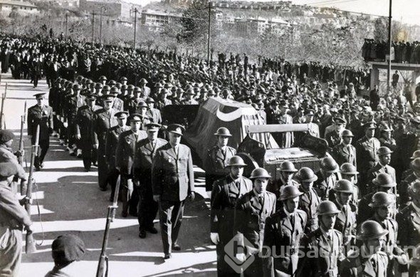 Atatürk'ün cenazesinden hiç görülmeyen fotoğraflar
