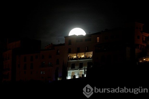 Süper Ay'dan ilk kareler