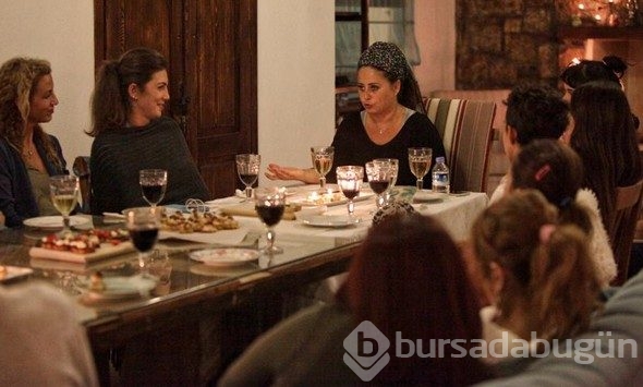 Ünlü oyuncu Esra Akkaya'nın yeni işi