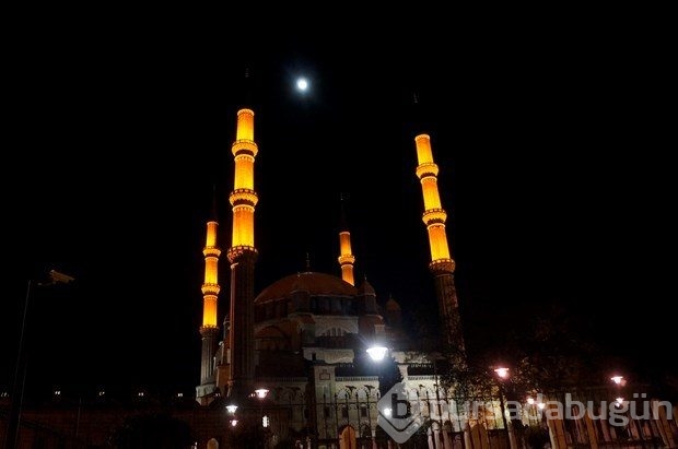 Süper Ay Türkiye'den ne zaman izlenebilecek? (Süper Ay nedir?)