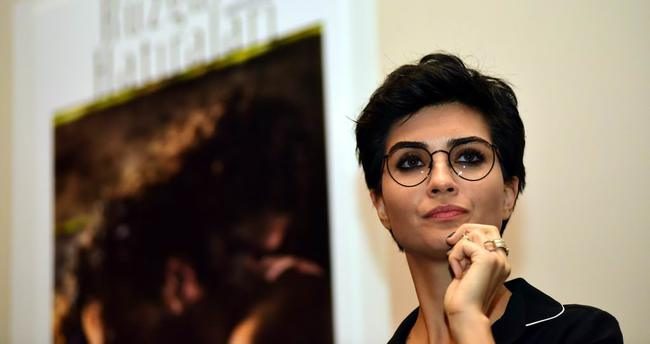 Tuğba Büyüküstün'den skandal hareket