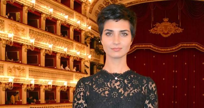 Tuğba Büyüküstün'den skandal hareket