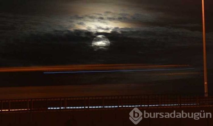 'Süper Ay' dünyayı büyüledi