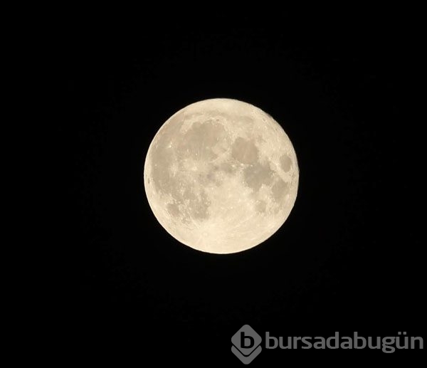 Süper Ay Türkiye'de dün gece böyle görüntülendi
