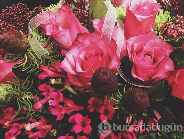 İrem Derici'den sevgilisine romantik mesaj