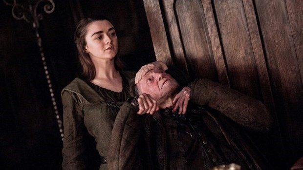 Maisie Williams'ın (Arya Stark) Game of Thrones dövmesi