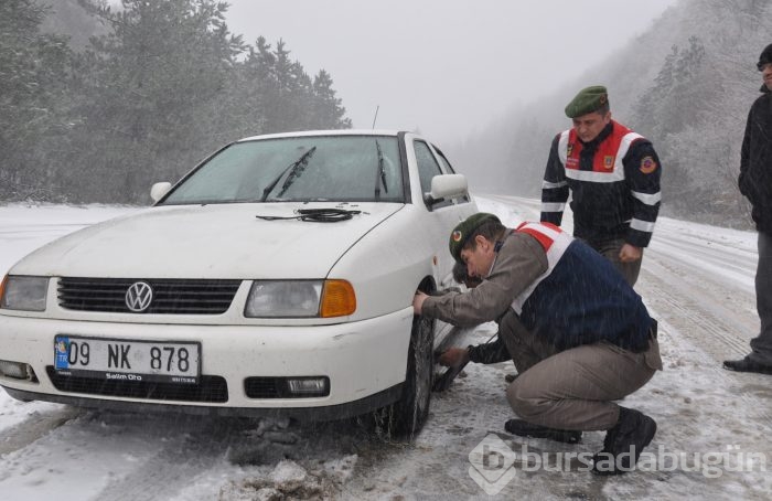 Kar Bursa'da yüzünü gösterdi!