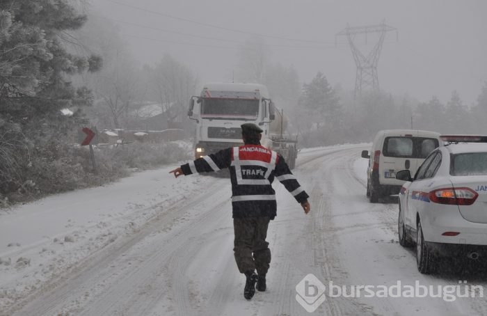 Kar Bursa'da yüzünü gösterdi!