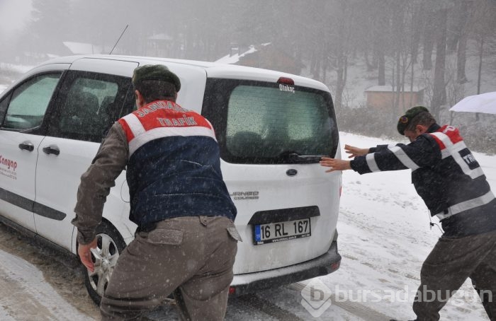 Kar Bursa'da yüzünü gösterdi!