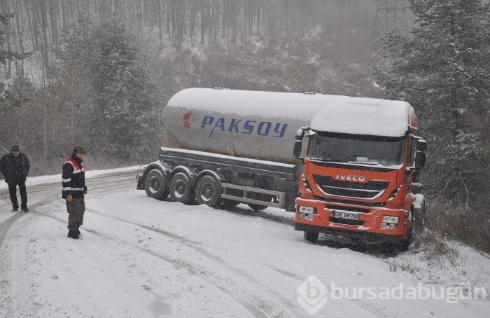 Kar Bursa'da yüzünü gösterdi!
